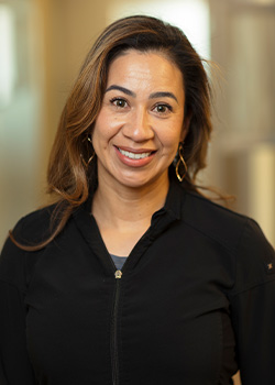 Dental hygienist Naomi