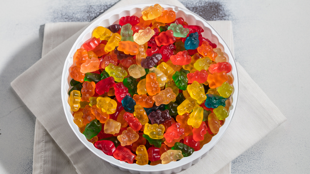 A dentist in Las Cruces recommends avoiding gummy candies.